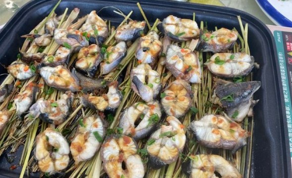 卖鱼珍河鲜坊·一线江景餐厅