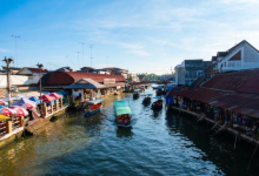 安帕瓦水上集市景点图片