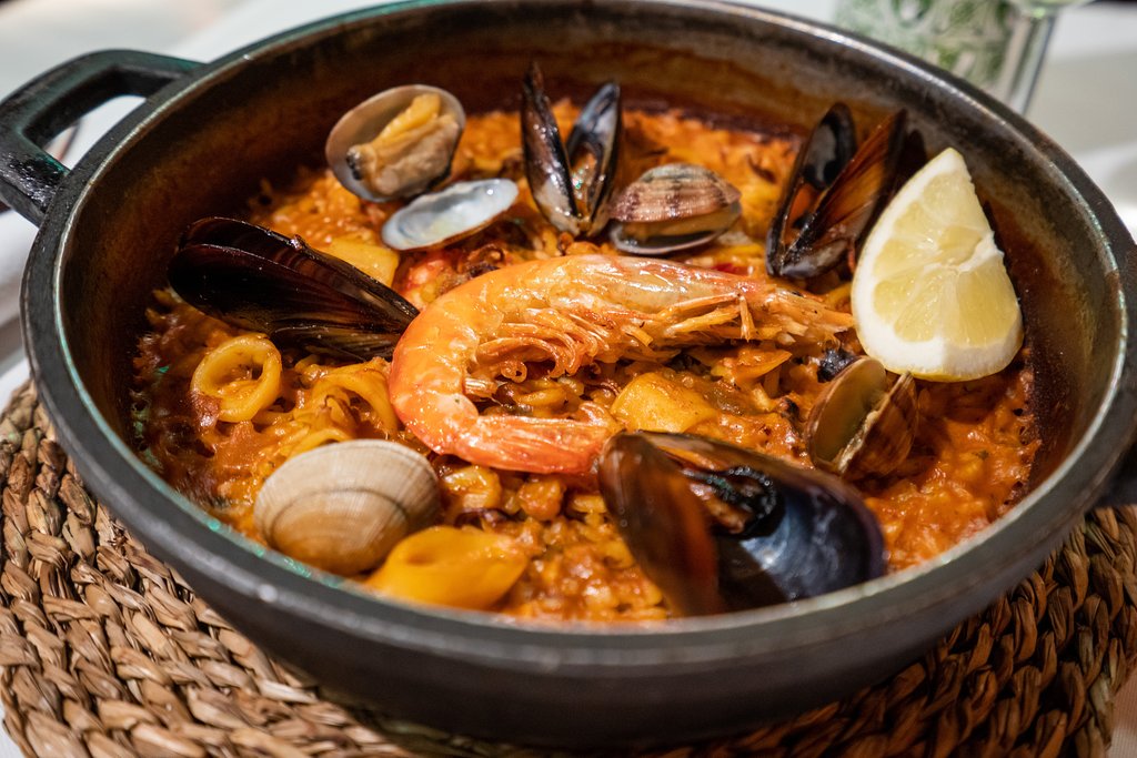 Willow Canyon Outdoor Co. Gear, Books & Espresso