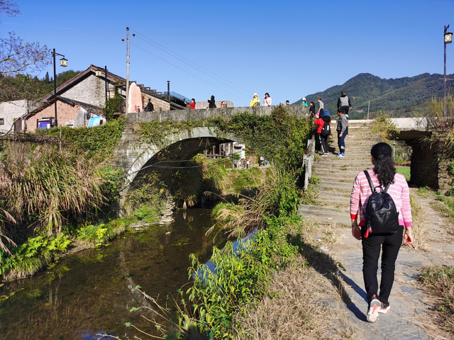 徽饶古道精华段（十堡、察关、虹关、岭脚古村）、篁岭晒秋两日游- 婺源