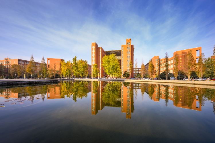郑州大学