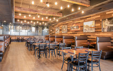 The Mill Steakhouse + Spirits餐厅图片