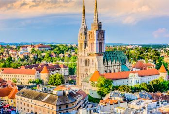 克罗地亚耶拉契奇总督广场+石门+警示塔+克洛维切维德沃里画廊【私家团包车游 I 中英文司导 I 行程可沟通调整】