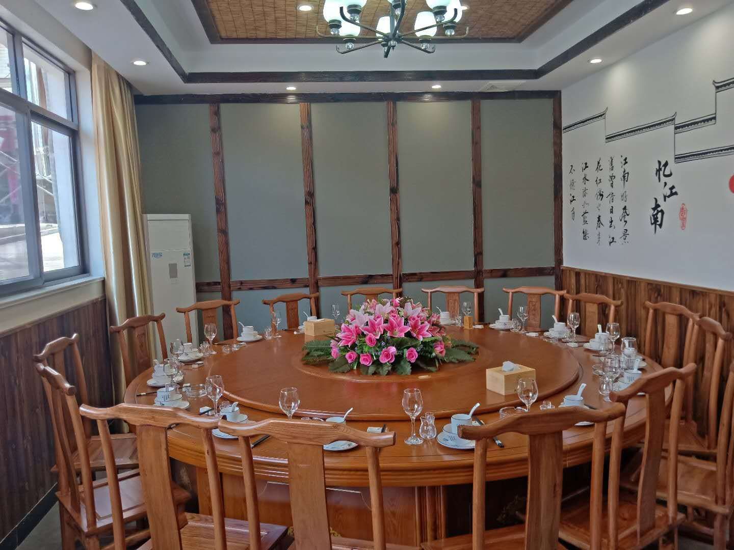 河塘月色生态餐厅(青龙乡川藏线店)