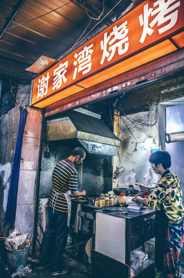 有趣的三亚美食探店:谢家湾开了20多年的烧烤