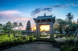 4-Day Chengmai Tour: Tropical Coffee Town and Mangrove Wetlands, Tranquil Ancient Villages