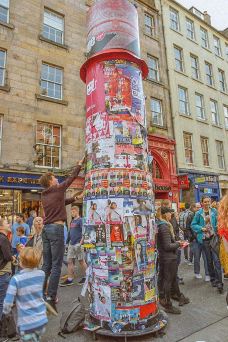 皇家英里大道-爱丁堡-翱翔的大鲨鱼