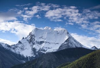 稻城机场接机+邦普寺+海子山+兴伊错一日游稻城周边多景点可选【[品质纯玩]纯玩品质，不进店购物，无强制消费行程透明！】