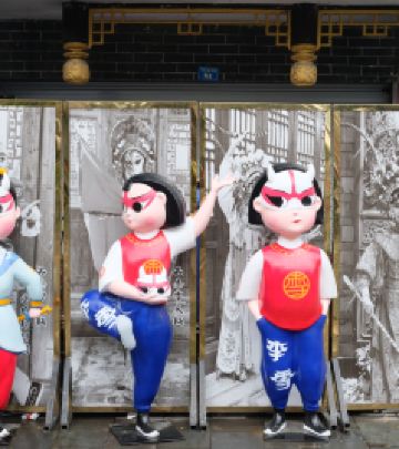 杜甫草堂/省人民医院游记图文-成都必去的12处景点，都在市区；蓉城必须要去的景点，人民公园，锦里,春熙路,宽窄巷子,天府广场,大熊