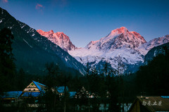 中国贡嘎山海螺沟游记图片] 去海螺沟看大冰川，如何才能看到贡嘎的日照金山