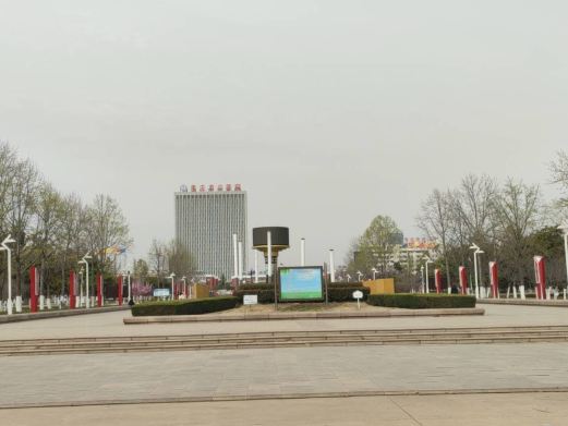 光明广场