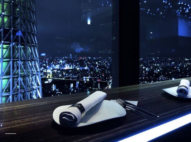 天空LOUNGE TOP of TREE