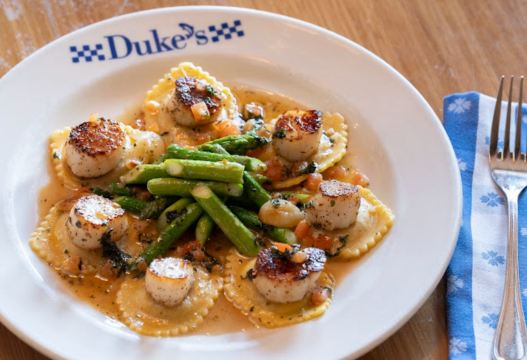 Duke's Seafood South Lake Union