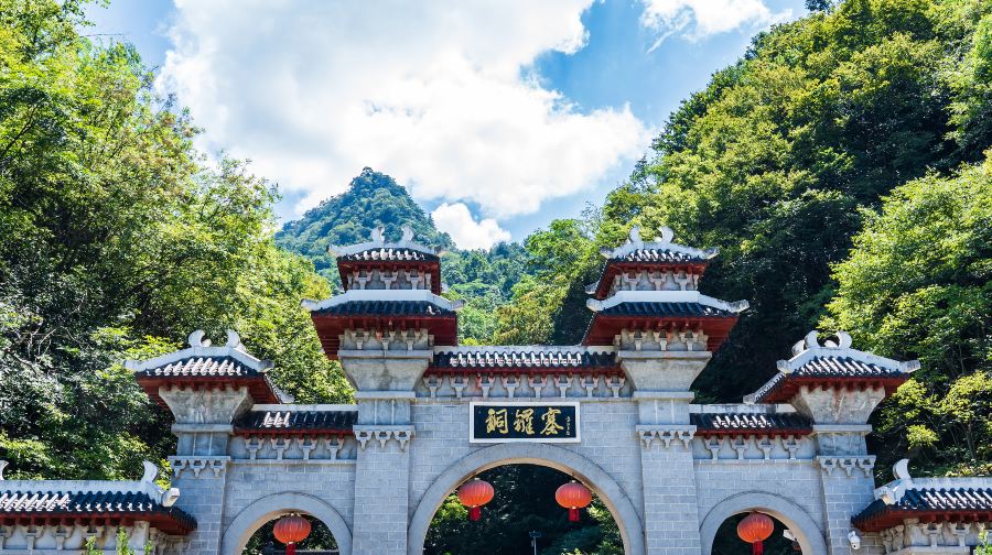 铜锣寨风景区