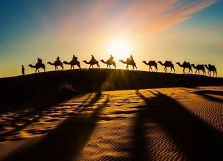 敦煌，被沙漠戈壁包围的小绿州为何被赞誉为世界文明的汇流中心？