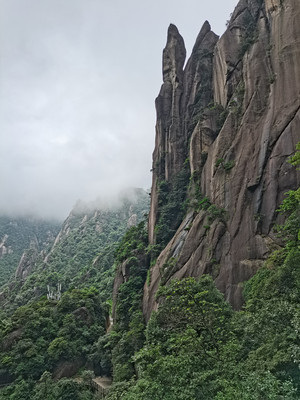 江西三清山之南海岸栈道