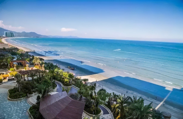 广深出发1.5h,惠州惠东双月湾一座爱琴海风格的网红民宿丨不舍