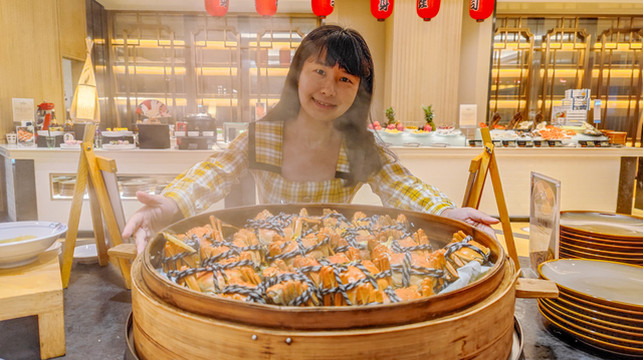 苏州阳澄湖捞大闸蟹,创意蟹宴之旅充满味觉惊喜