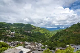 웨이산 5일 투어: 외산고성(웨이산 구청) 및 외보산(웨이바오산), 칭하이 호 및 삼탑