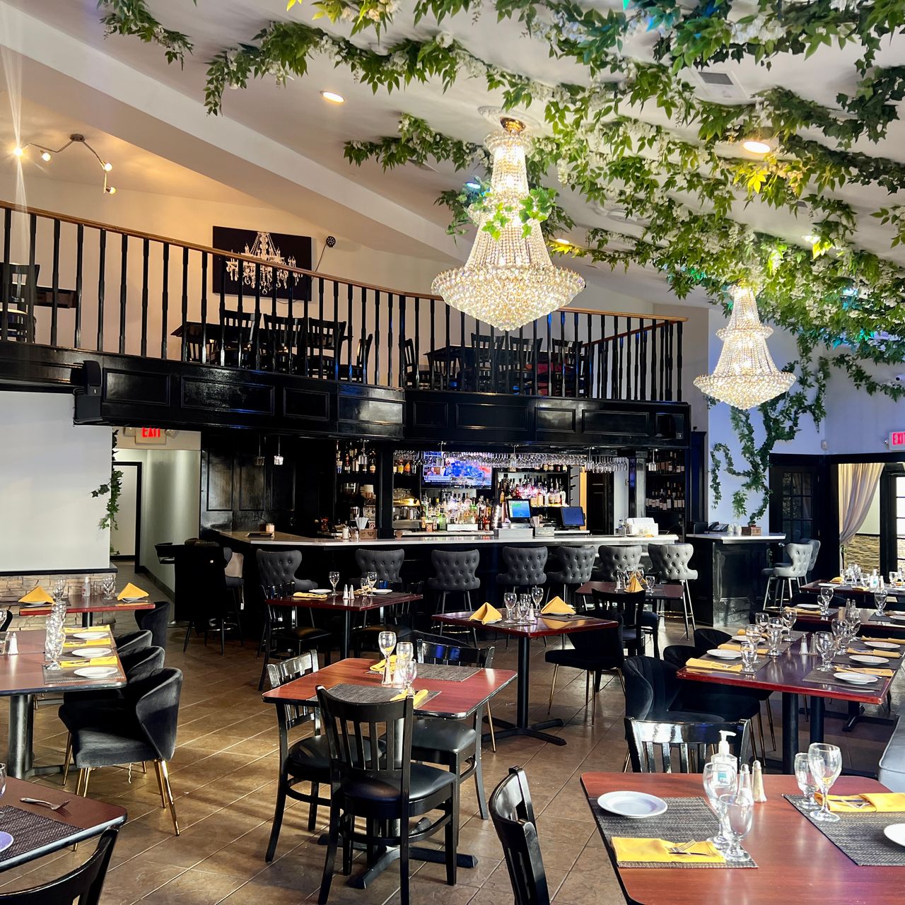 House 157 Restaurant & Bar