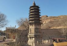 多宝佛塔景点图片