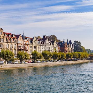 德国+捷克+奥地利+瑞士+纽伦堡城堡+布拉格城堡+国王湖+新天鹅堡+铁力士山10日7晚跟团游