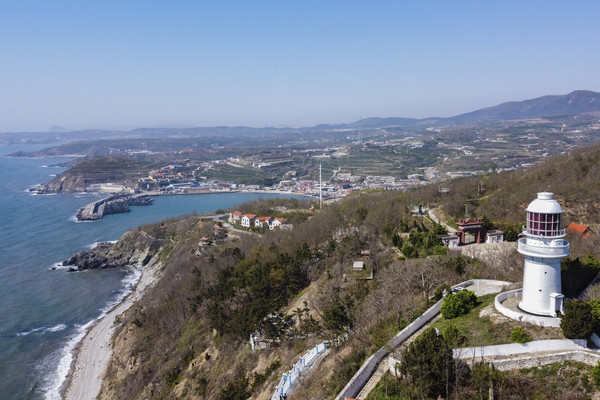 如果你想将黄渤两海的景色尽收眼底,那就来旅顺的陈家村吧