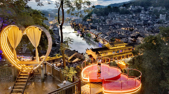 我从春天走来 直到这里才停住脚步