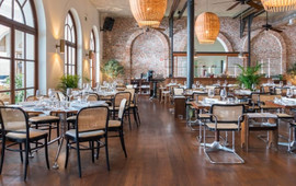 FLOW restaurant & bar
