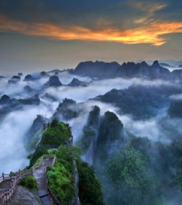 新宁游记图文-峎山脐橙熟了，烟雨笼罩“最美丹霞”