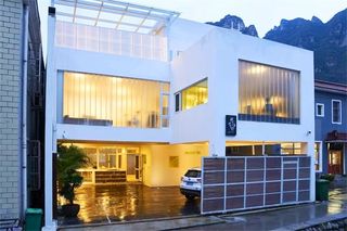 北京房山十渡拾光阅影精品民宿，3分钟就能到十渡蹦极，坐拥云海