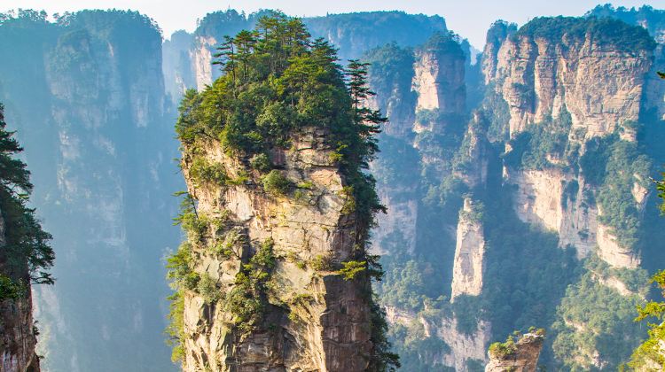 5-Day Zhangjiajie + Fenghuang Ancient Town + Zhangjiajie National Forest Park + Tianmen Mountain National Forest Park