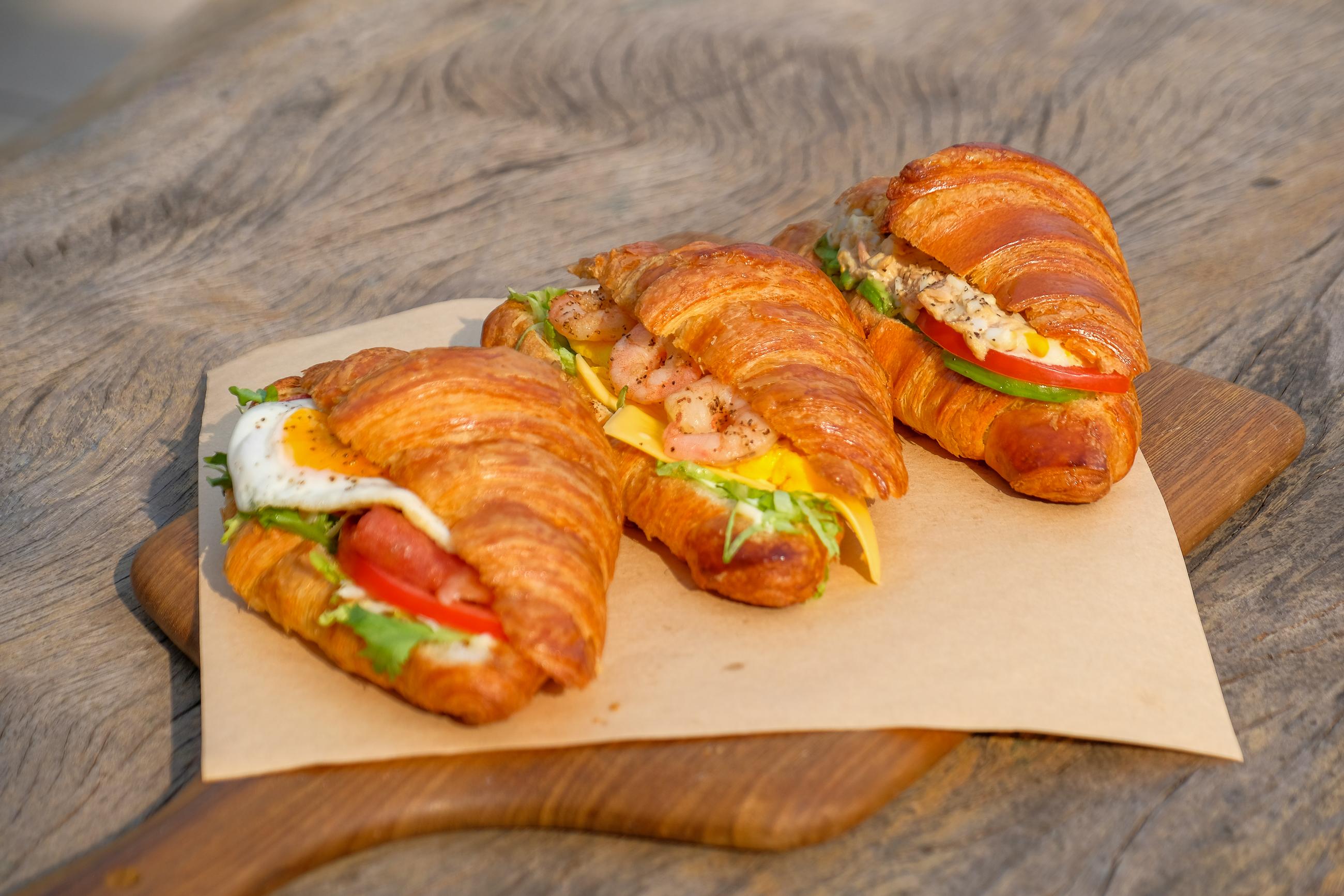 漓岸璞闲文旅酒店(阳朔西街漓江店)·上房野BISTRO·餐×酒×咖餐厅图片