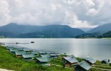 雅女湖-洪雅-吴立珍