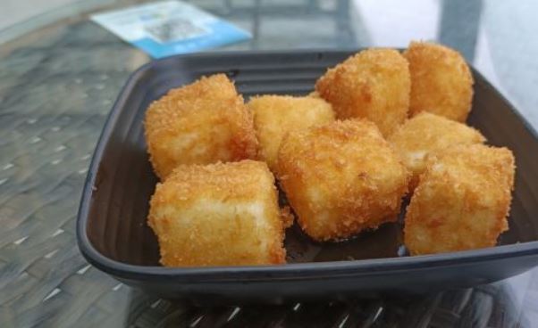 乍甸乳业鲜奶吧(文化宫店)