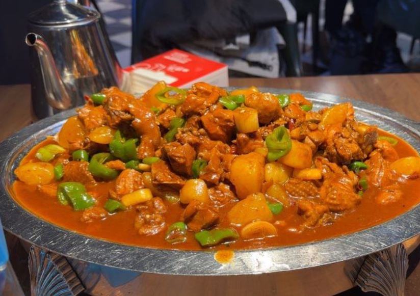 俭寨小公鸡新疆菜·大盘鸡·烧烤