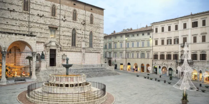 十一月四日廣場