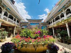 张家花园-大理市-YoYo_4O7D7C8Y