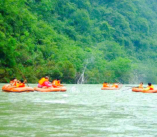 鱼泉河漂流