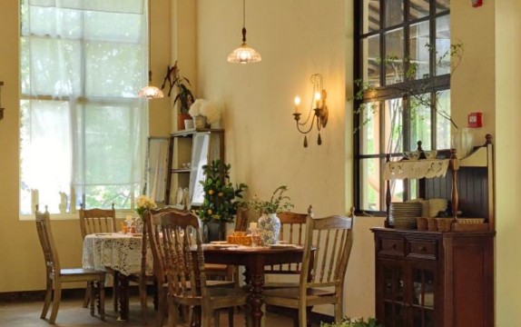 栖棠·湖畔餐厅(徽园店)