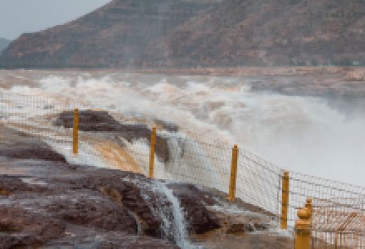 桃花汛景点图片