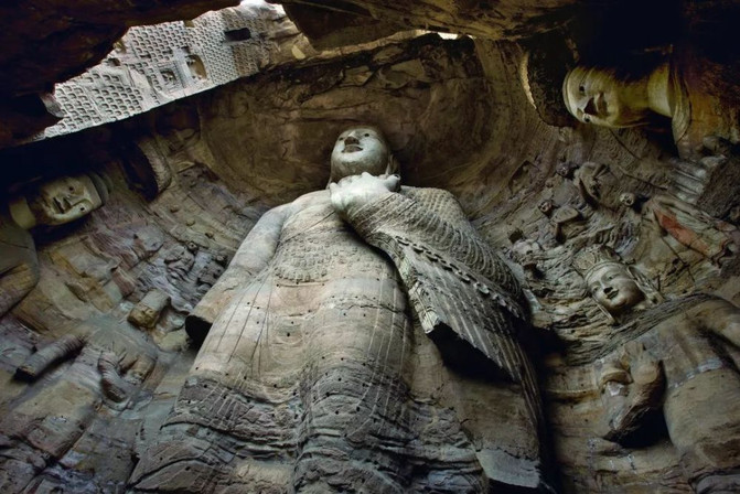 大同：北岳恆山無歧路，雲岡石窟懸空寺。