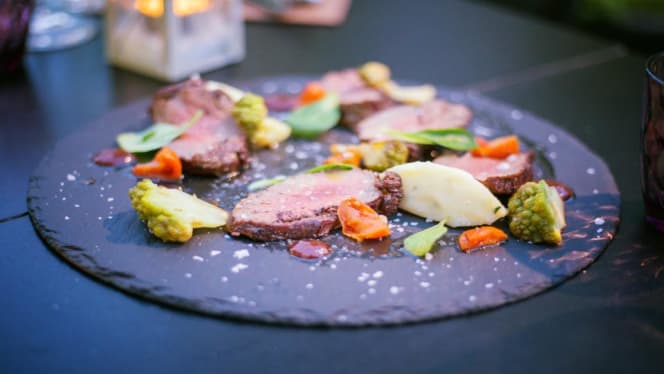 Couch Club餐厅图片