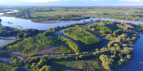 新疆和靜二師21團開都河