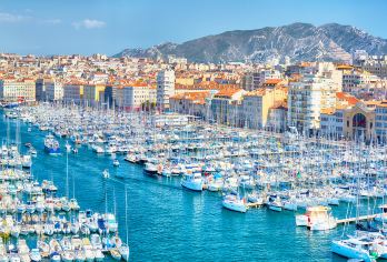 法国马赛老港+蔚蓝海岸包车游｜卡朗格秘境&千年古港与华丽教堂【在地中海的湛蓝波涛旁，马赛以其悠久的历史和迷人的自然风光吸引着世界各地的旅行者。】