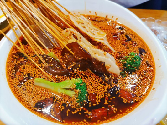 性价比超高!低消费城市!乐山美食乐山攻略