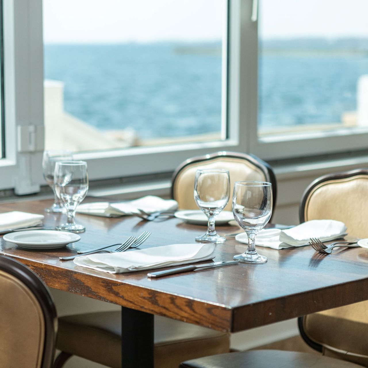 Lombardi's On The Bay餐厅图片