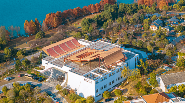 灰汤温泉华天城旅游度假区