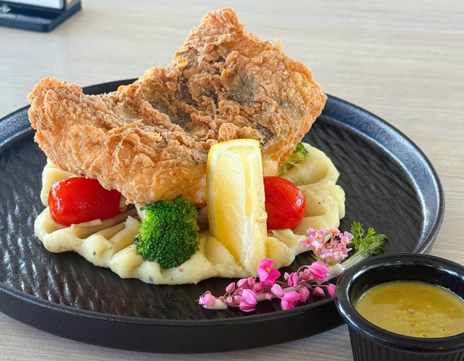 Hidden Garden By The Sea