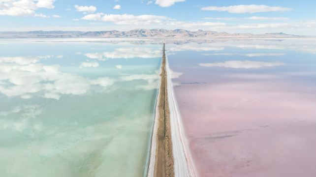 8-Day Yellowstone, Mount Rushmore, Antelope Canyon, Grand Teton Tour from Los Angeles · Crazy Horse, Salt Lake City